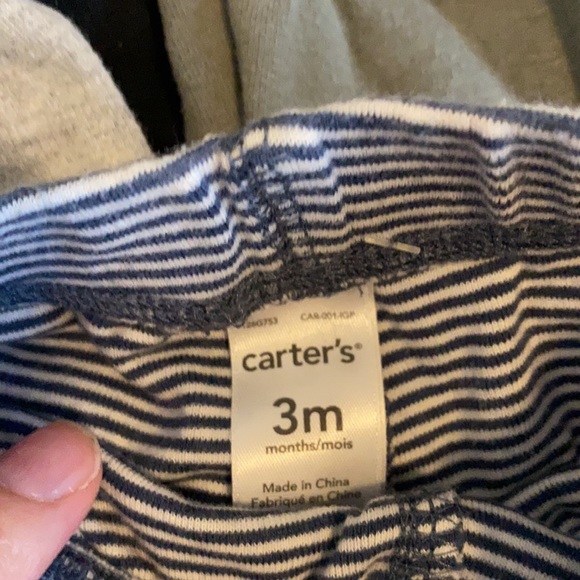 Bundle of Carter’s 3 mo pants - Picture 2 of 2